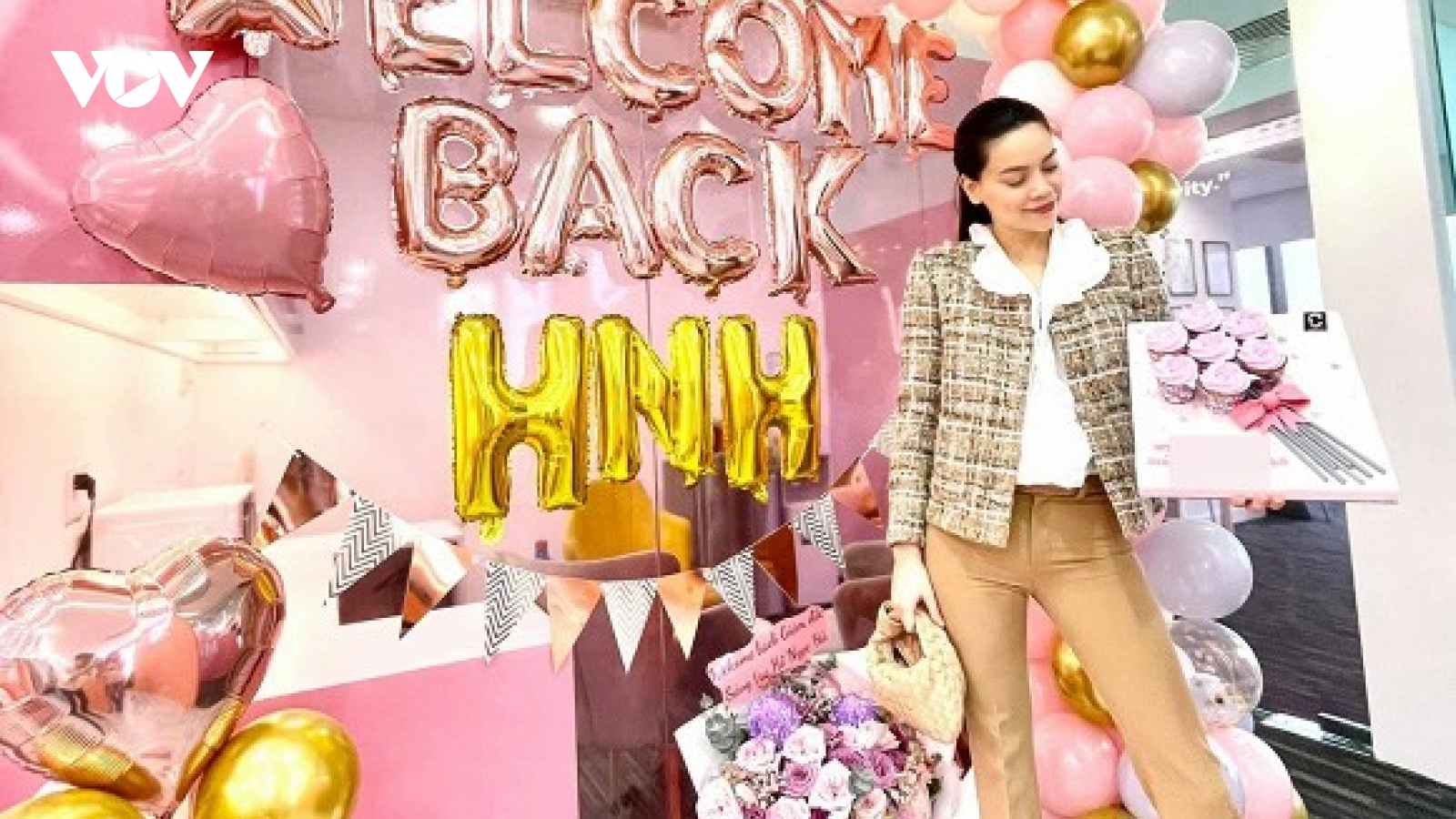 Chuyện showbiz: Hồ Ngọc Hà thần tốc lấy lại vóc dáng sau 1 tháng sinh con
