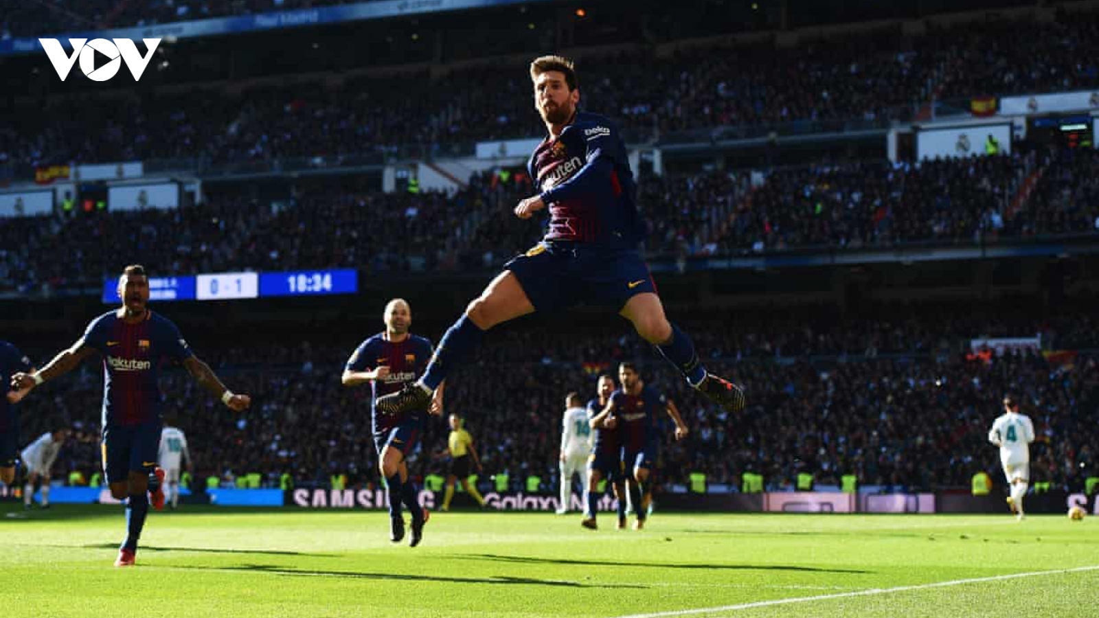 Ngày này năm xưa: Messi lần cuối "hạ" Ronaldo ở Siêu kinh điển tại Bernabeu