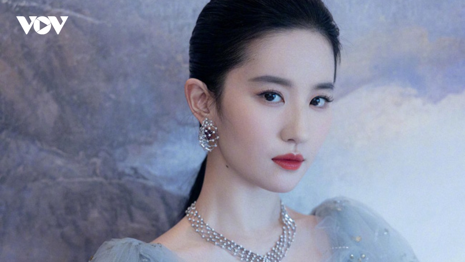 "Thần tiên tỷ tỷ" Lưu Diệc Phi tái xuất với nhan sắc đỉnh cao sau khi giảm cân