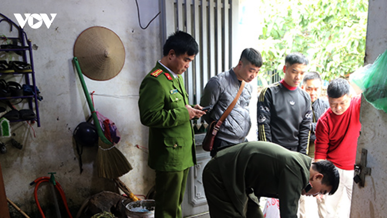Phát hiện kho chứa động vật hoang dã và cây thuốc phiện ở Lạng Sơn