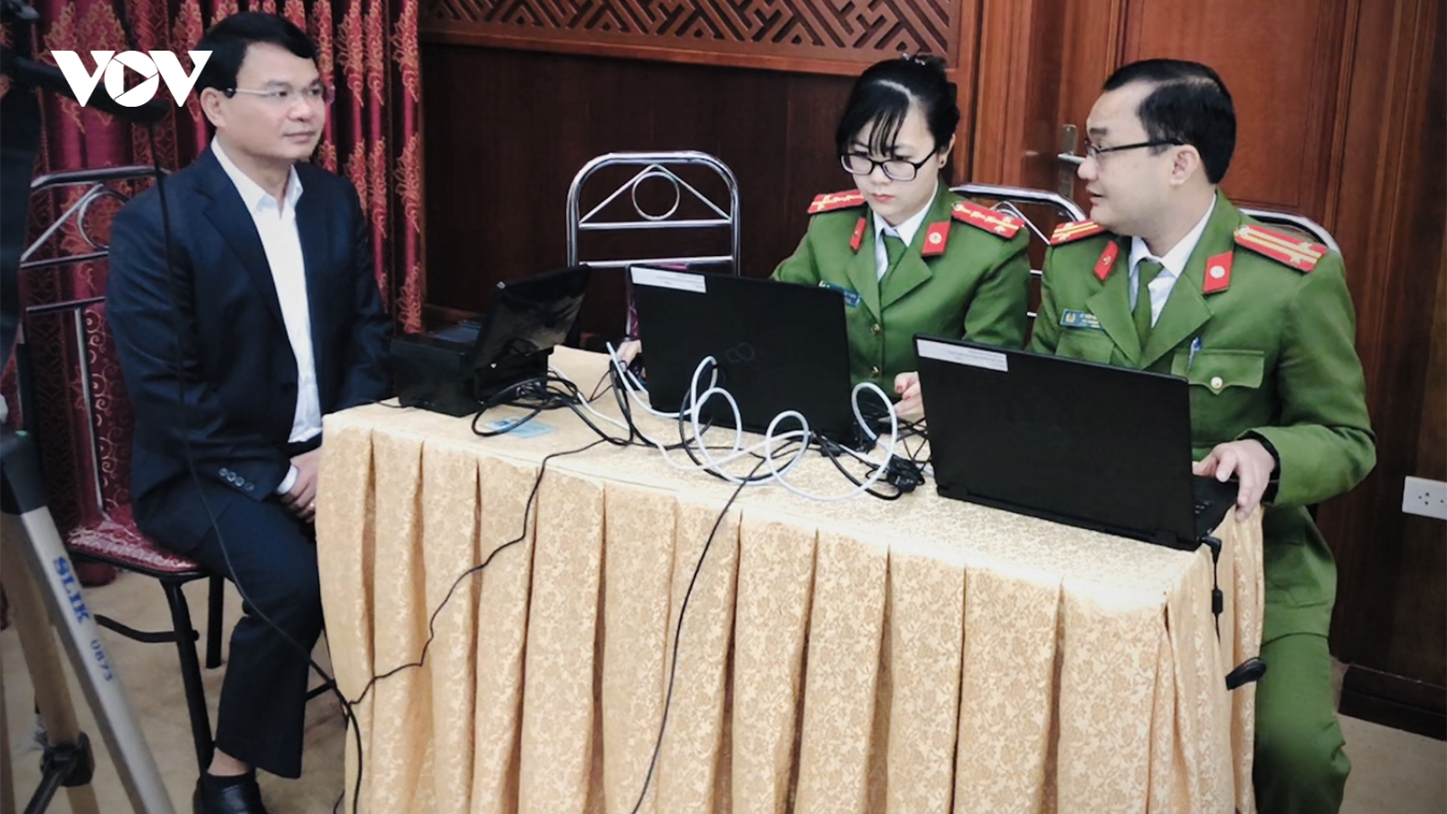 Thí điểm cấp Căn cước công dân cho lãnh đạo tỉnh Lào Cai
