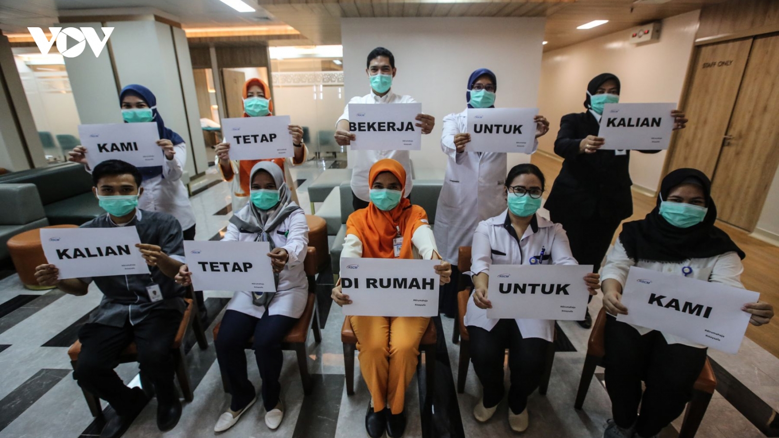 Indonesia thành lập nhóm đặc biệt theo dõi sức khỏe bác sĩ mắc Covid-19