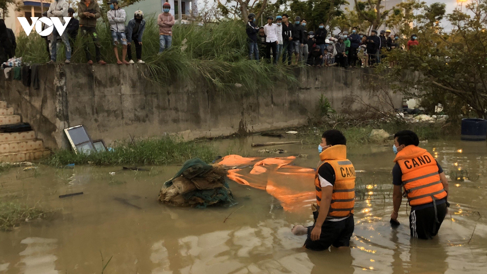 Phát hiện thi thể 1 nam thanh niên nổi trên sông Hàn