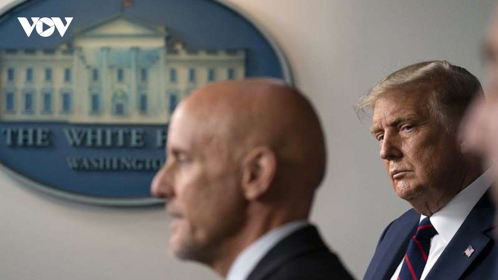 Tổng thống Trump giận dữ vì lo Mỹ về sau trong cuộc đua vaccine toàn cầu