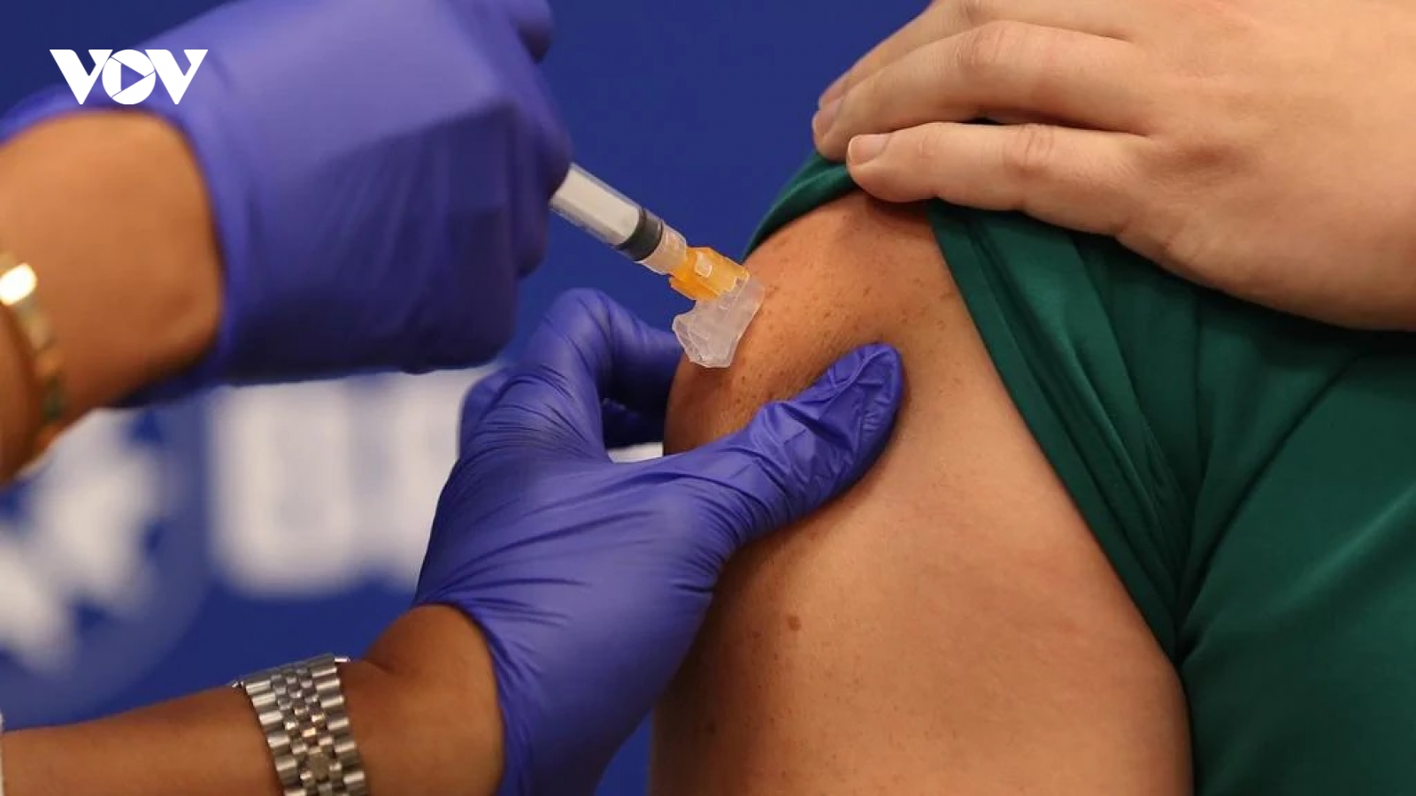 Australia sẽ hoàn thành tiêm chủng vaccine Covid-19 cho người dân vào tháng 10/2021