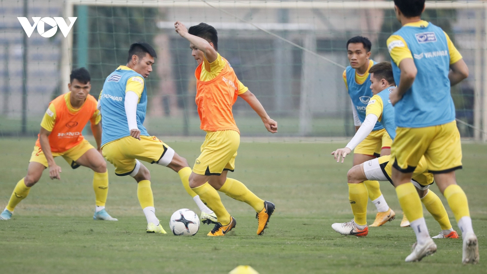 National team launch training camp in Hanoi