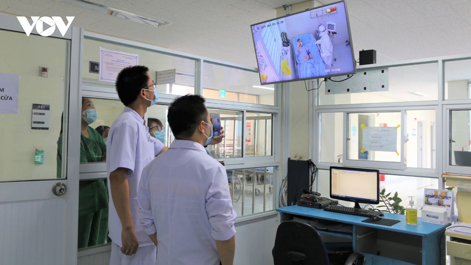Cứu kịp thời bệnh nhân 73 tuổi bị xuất huyết tiêu hóa trong thời gian cách ly