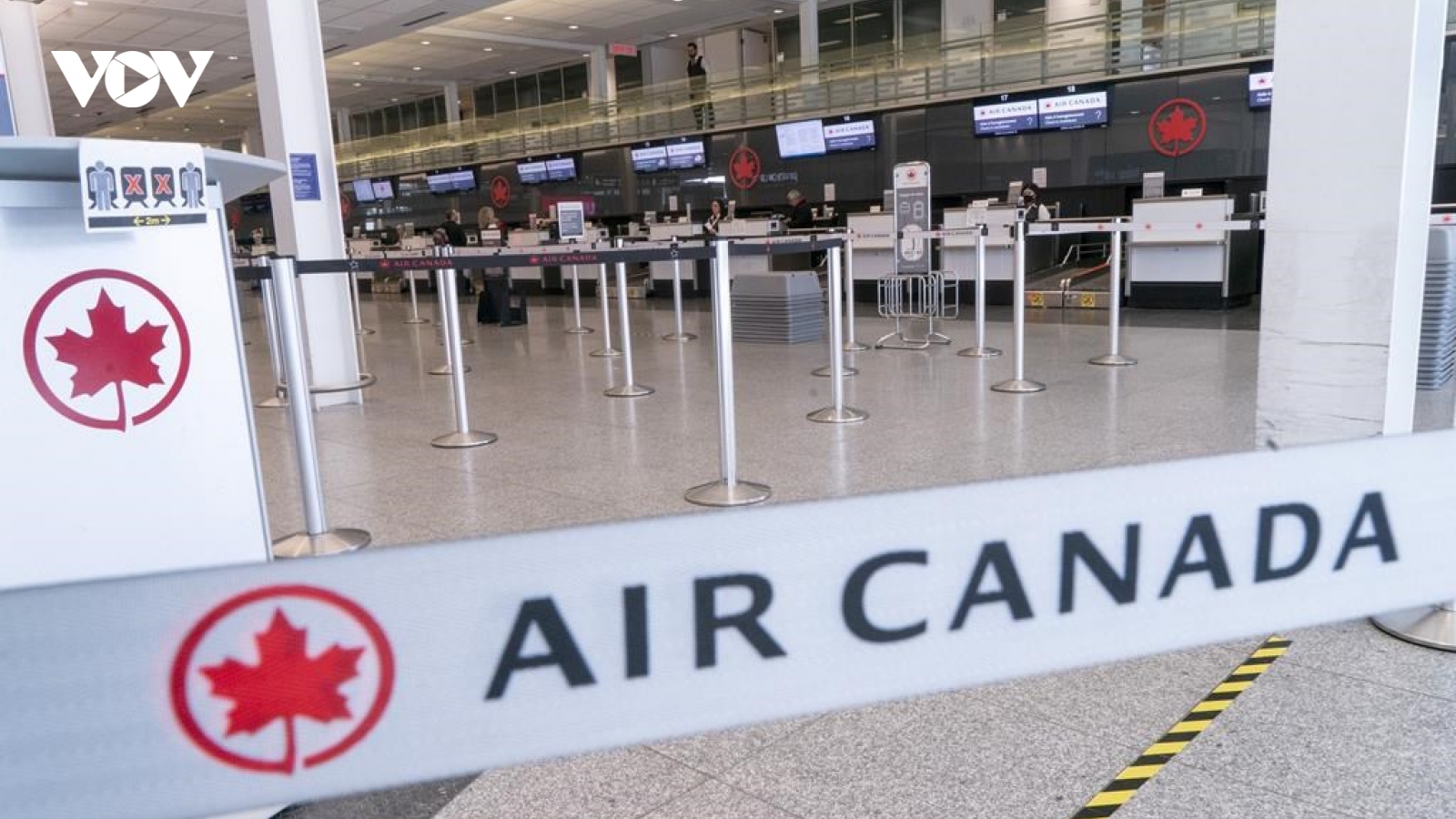 Canada gia hạn thêm 2 tuần lệnh cấm chuyến bay chở hành khách từ Anh