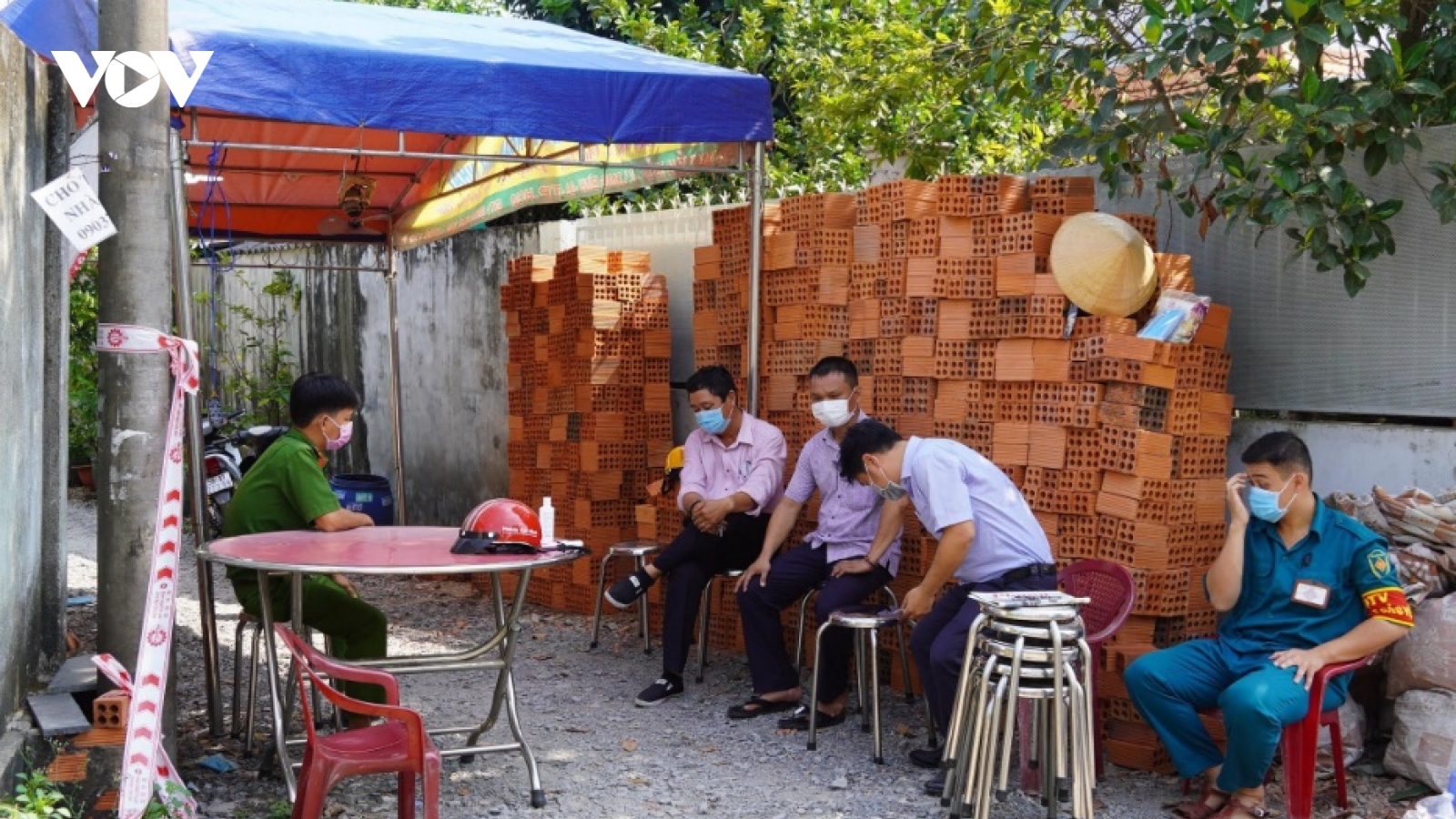 Truy tìm 1 người nhập cảnh “chui” liên quan bệnh nhân 1440