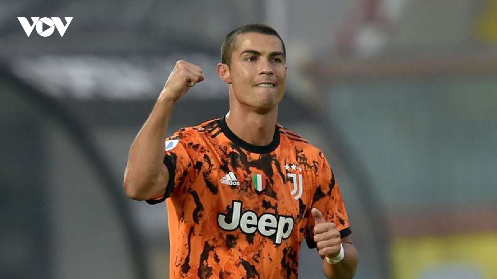 Ronaldo: Tôi thích xem UFC hơn xem bóng đá