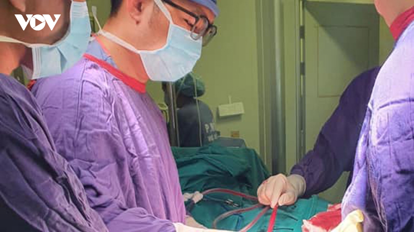 Ca phẫu thuật đặc biệt cho nam bệnh nhân bị đa chấn thương do TNGT
