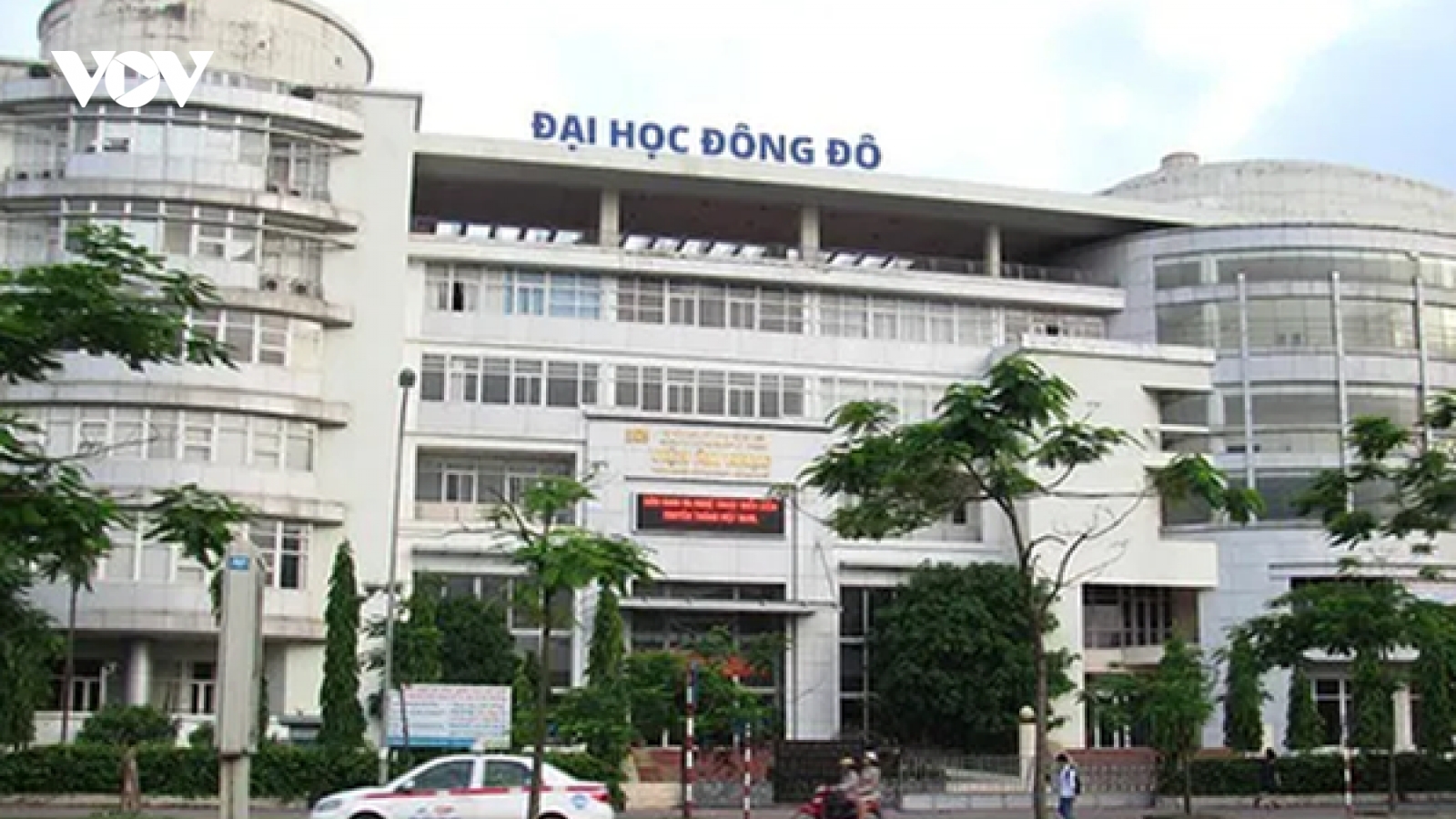Yêu cầu điều tra người dùng bằng giả của Đại học Đông Đô