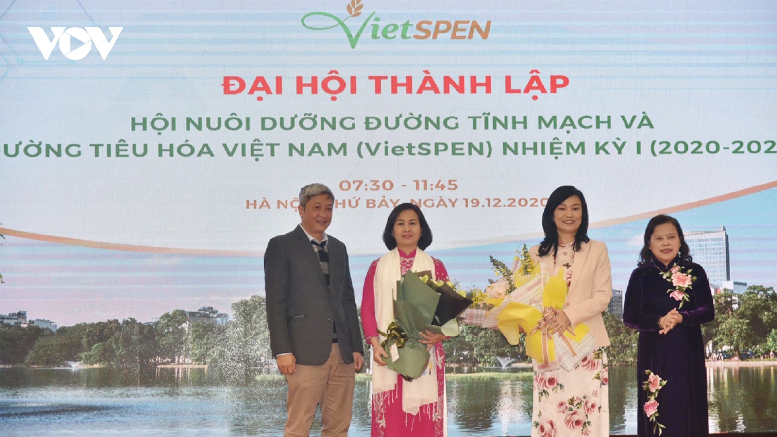 Can thiệp dinh dưỡng là thiết yếu trong điều trị cho bệnh nhân nặng