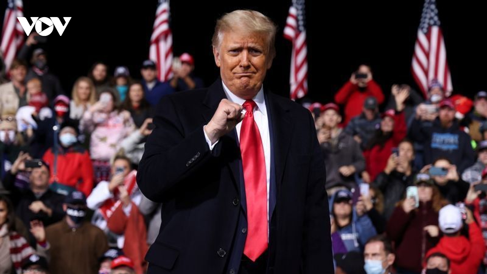Trump và 17 bang ủng hộ Texas kiện các bang chiến trường Biden thắng