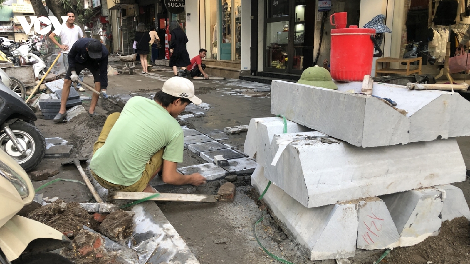Lát đá vỉa hè - phải thể hiện được yếu tố lịch sử, văn hoá