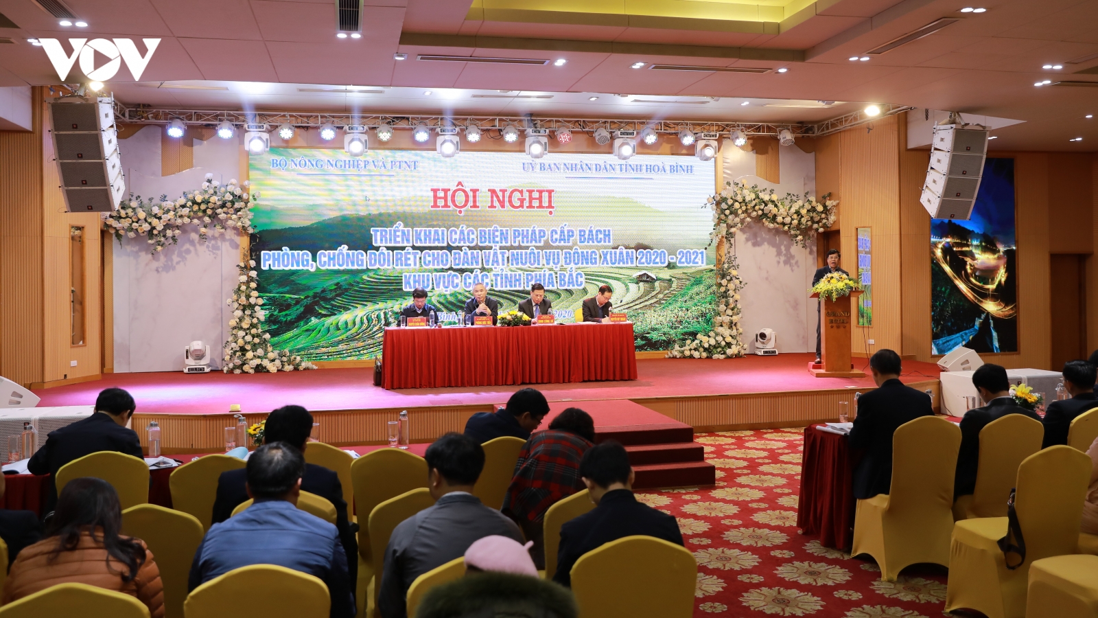 Phòng chống đói, rét vật nuôi: “không để mất bò mới lo làm chuồng”