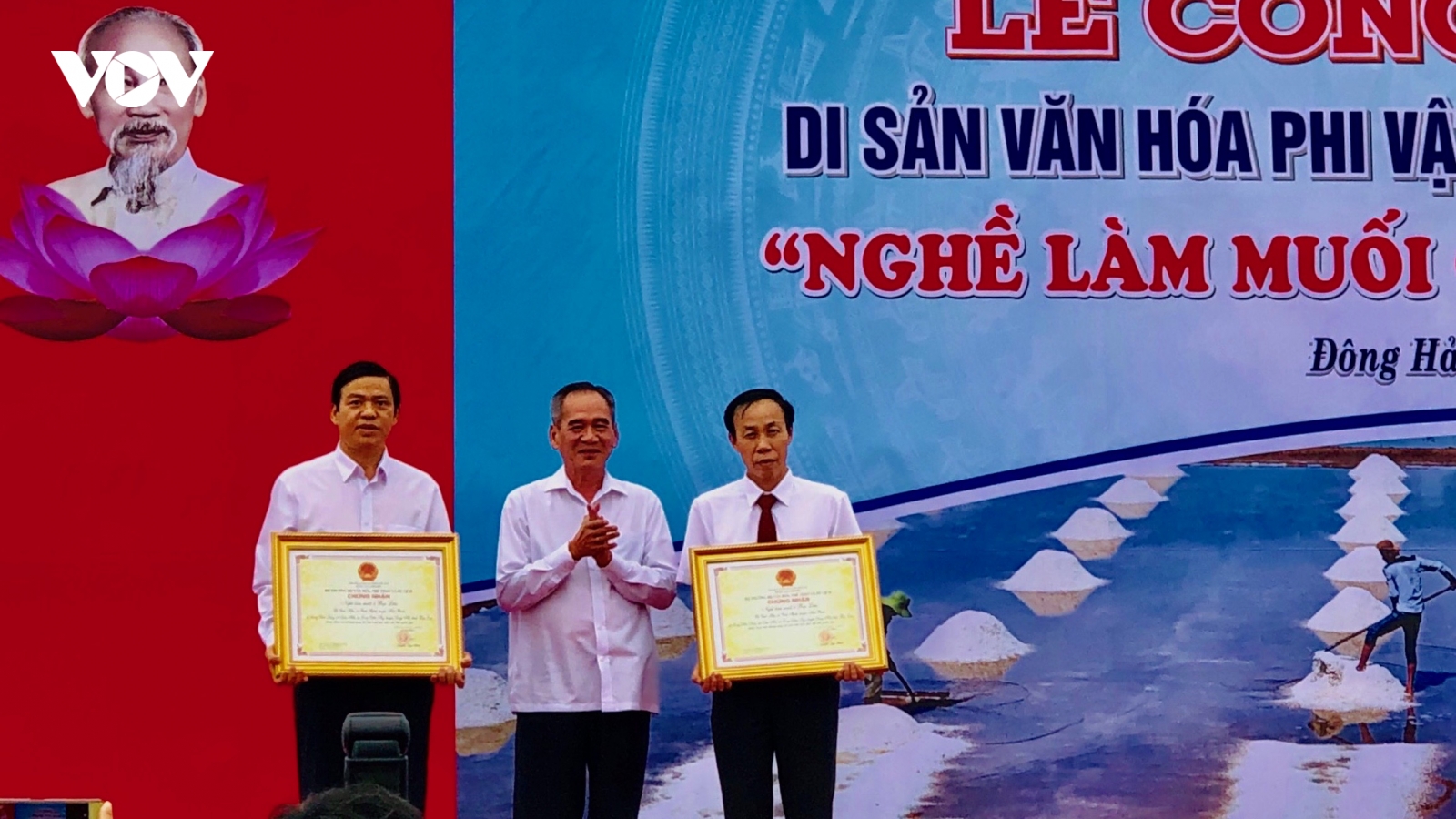 Công bố Di sản văn hóa phi vật thể quốc gia “Nghề làm muối ở Bạc Liêu”