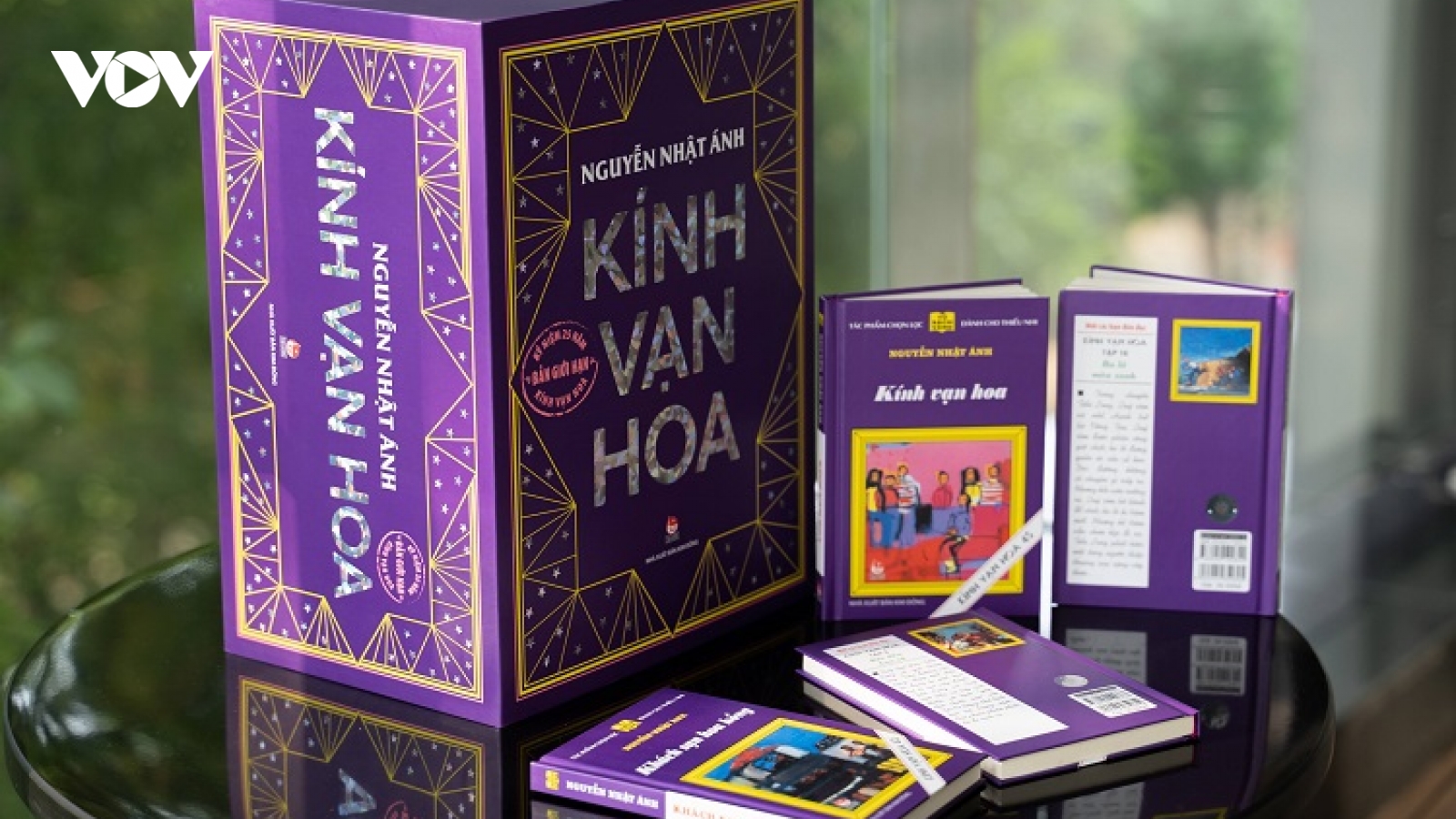 Nhiều độc giả xếp hàng từ 3 giờ sáng để gặp nhà văn Nguyễn Nhật Ánh