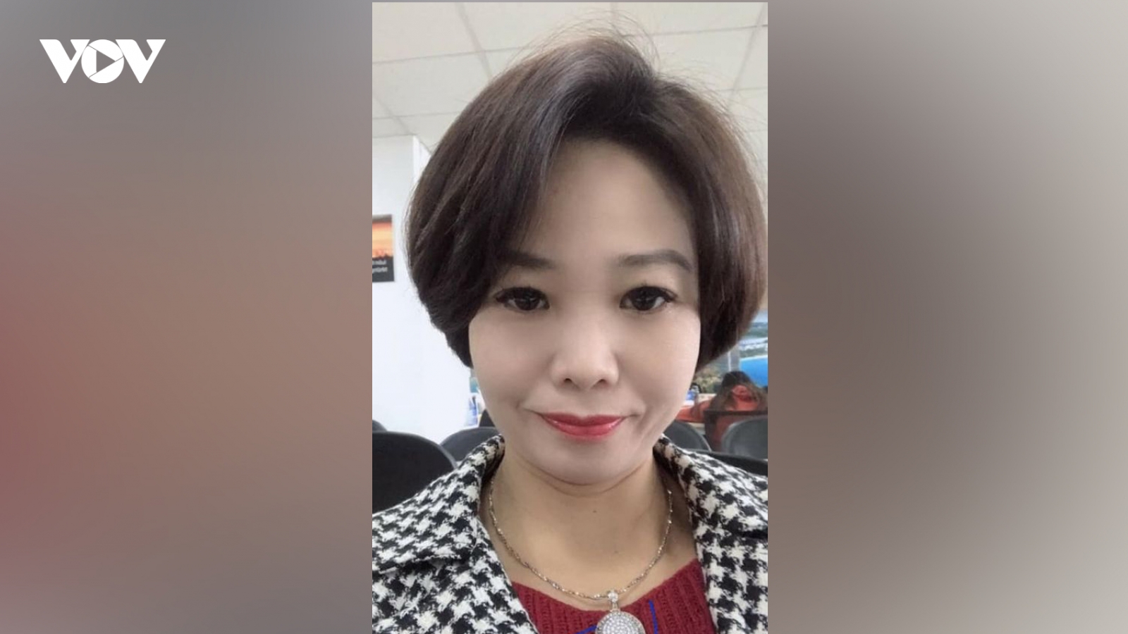 Giả chữ ký người khác để mua điện thoại trả góp ở cửa hàng Thế giới di động