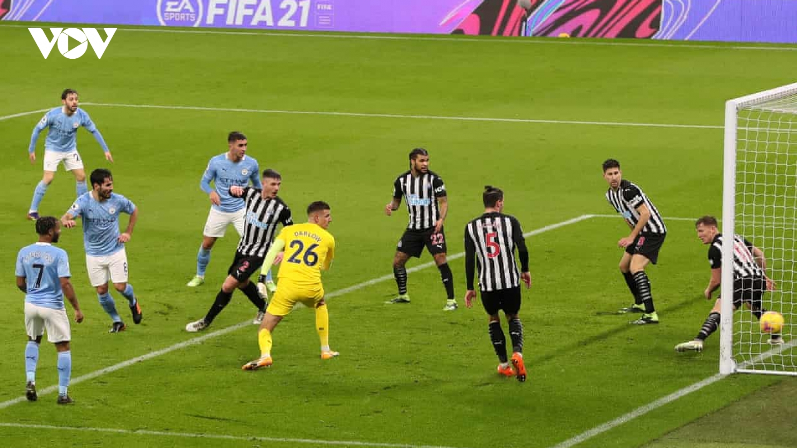Thắng nhàn Newcastle, Man City phả hơi nóng vào gáy MU