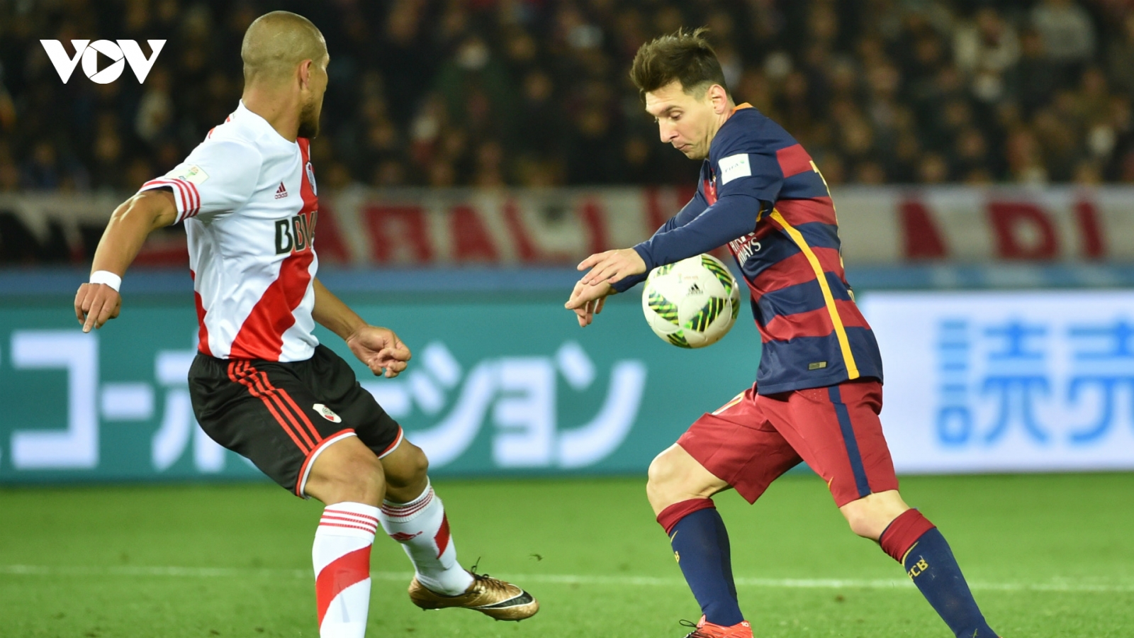 Ngày này năm xưa: Messi giúp Barca giành FIFA Club World Cup