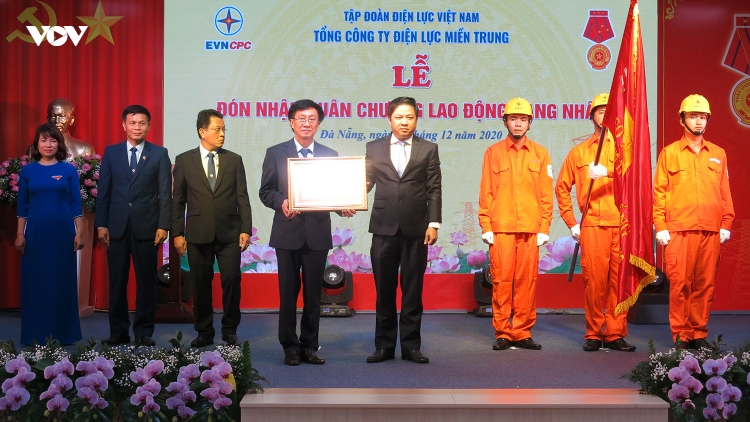 Tổng Công ty Điện lực miền Trung lắp đặt 3,7 triệu công tơ điện tử