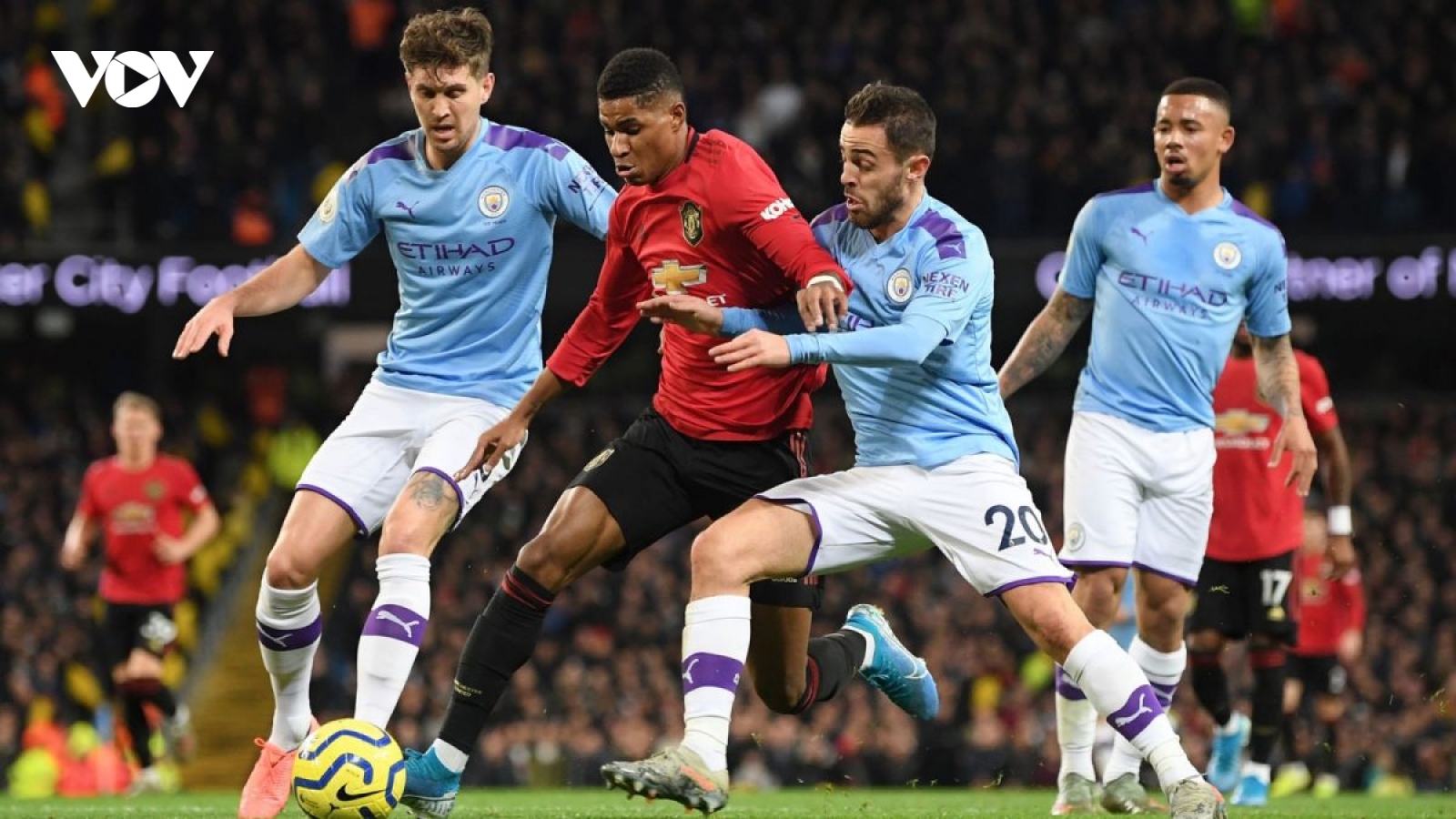 Lịch thi đấu bóng đá hôm nay (12/12): Tâm điểm derby Manchester