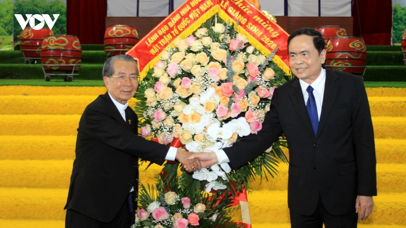 Ông Trần Thanh Mẫn chúc mừng đồng bào Công giáo Nam Định, Thái Bình