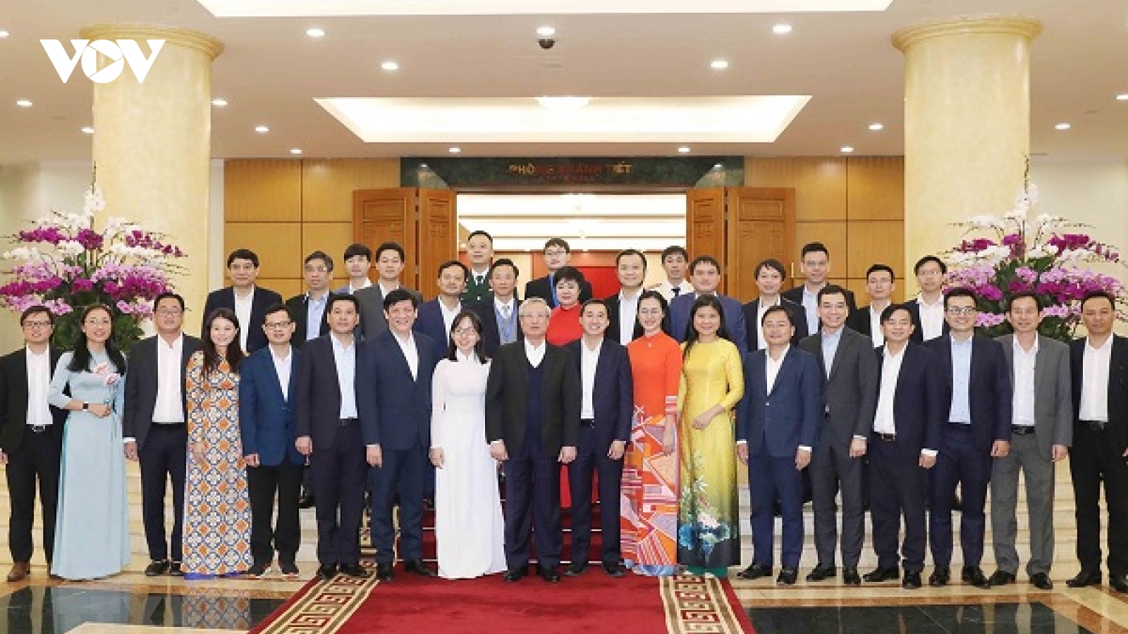 Thường trực Ban Bí thư Trần Quốc Vượng gặp mặt 20 thầy thuốc trẻ tiêu biểu