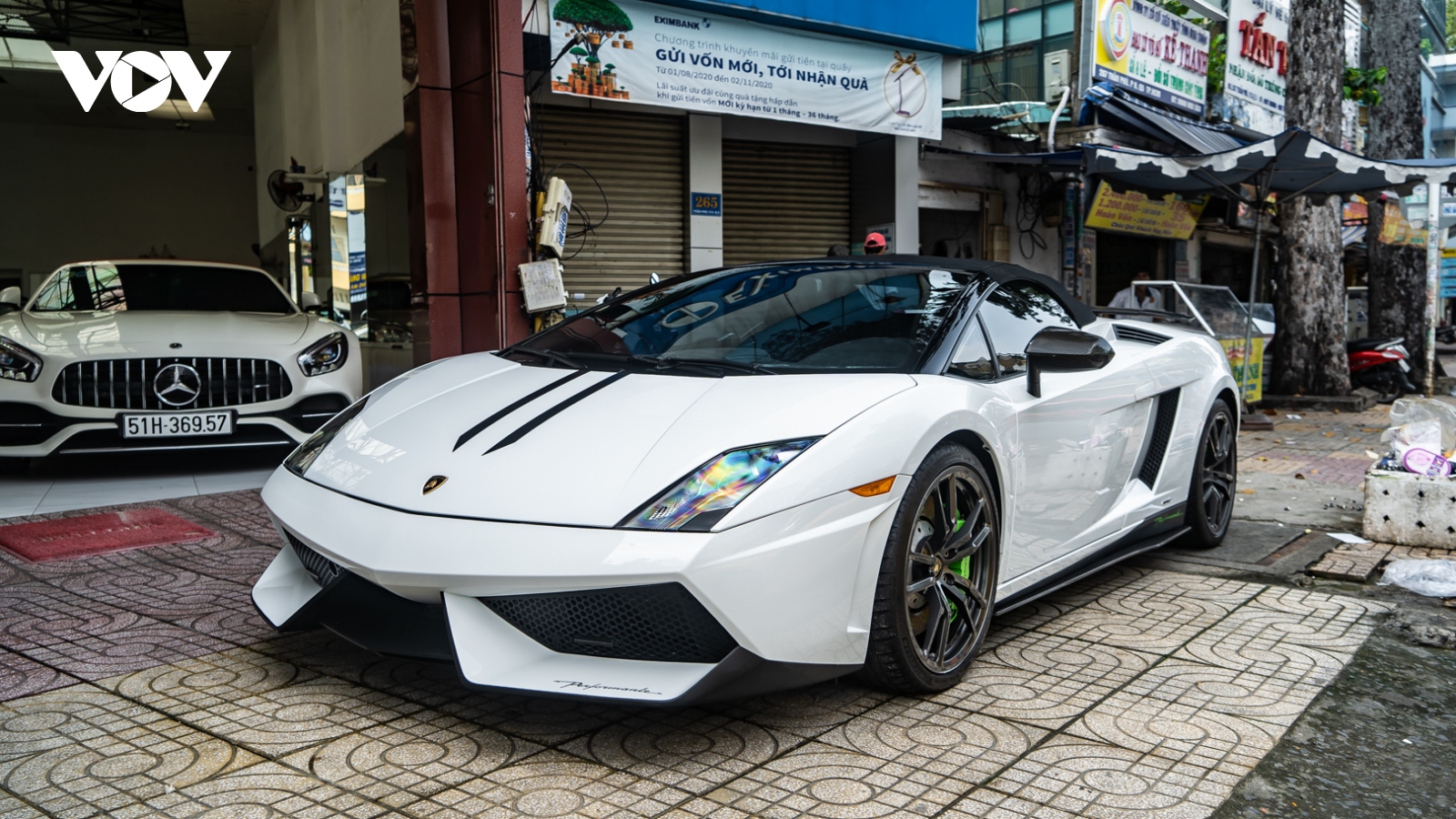 Ngắm Lamborghini Gallardo LP570-4 Performante Spyder "độc nhất" Việt Nam