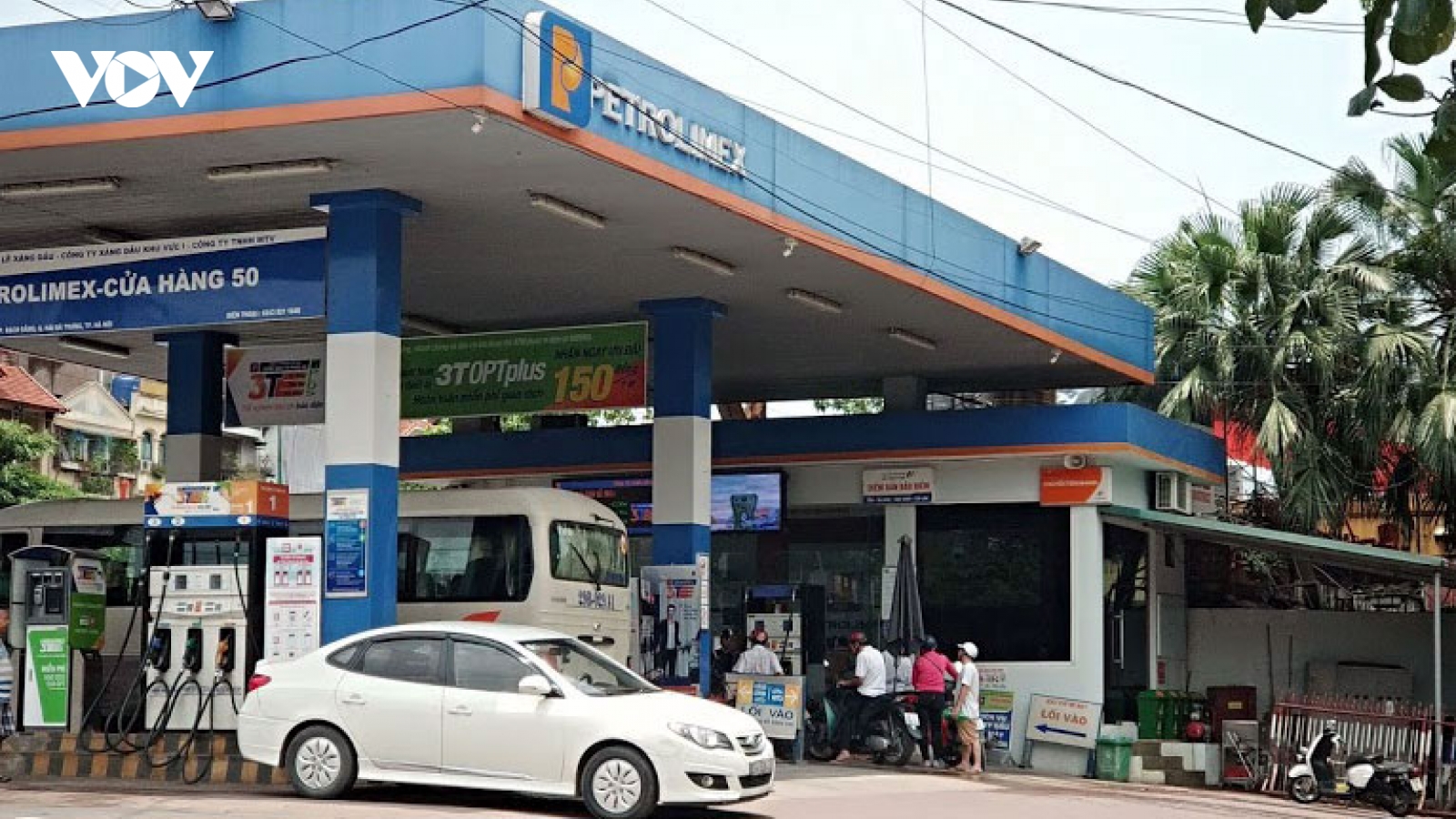 Giá xăng sẽ tăng lần thứ 3 liên tiếp?