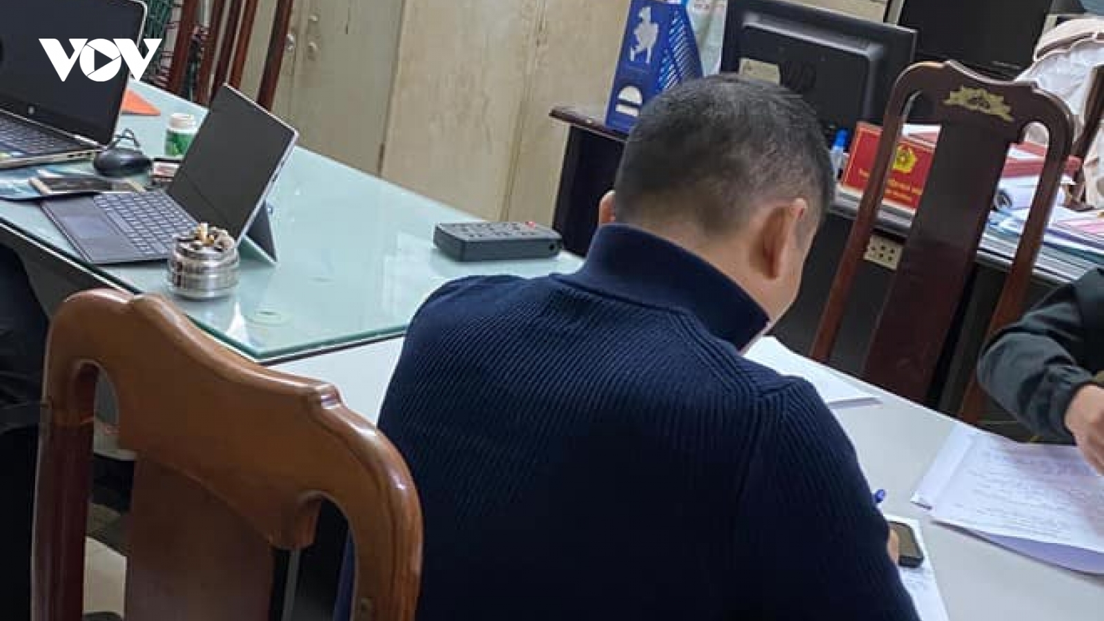 Tài xế đánh gãy răng người đi đường ở Hà Nội khai gì?