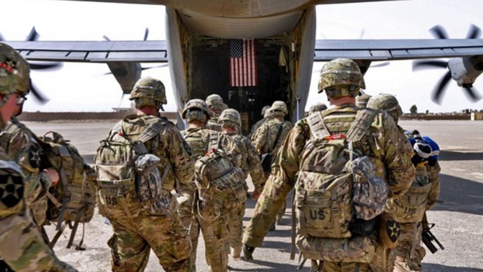 NATO quyết định chưa rút toàn bộ quân khỏi Afghanistan trong tháng 4