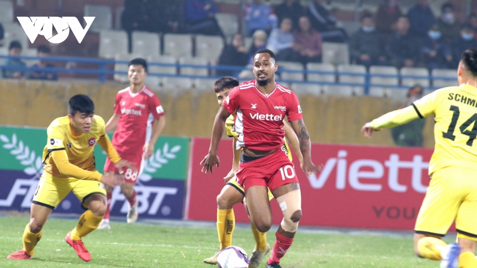 Chùm ảnh: Ngoại binh xuất sắc V-League 2020 nhạt nhòa trước hàng thủ Hải Phòng