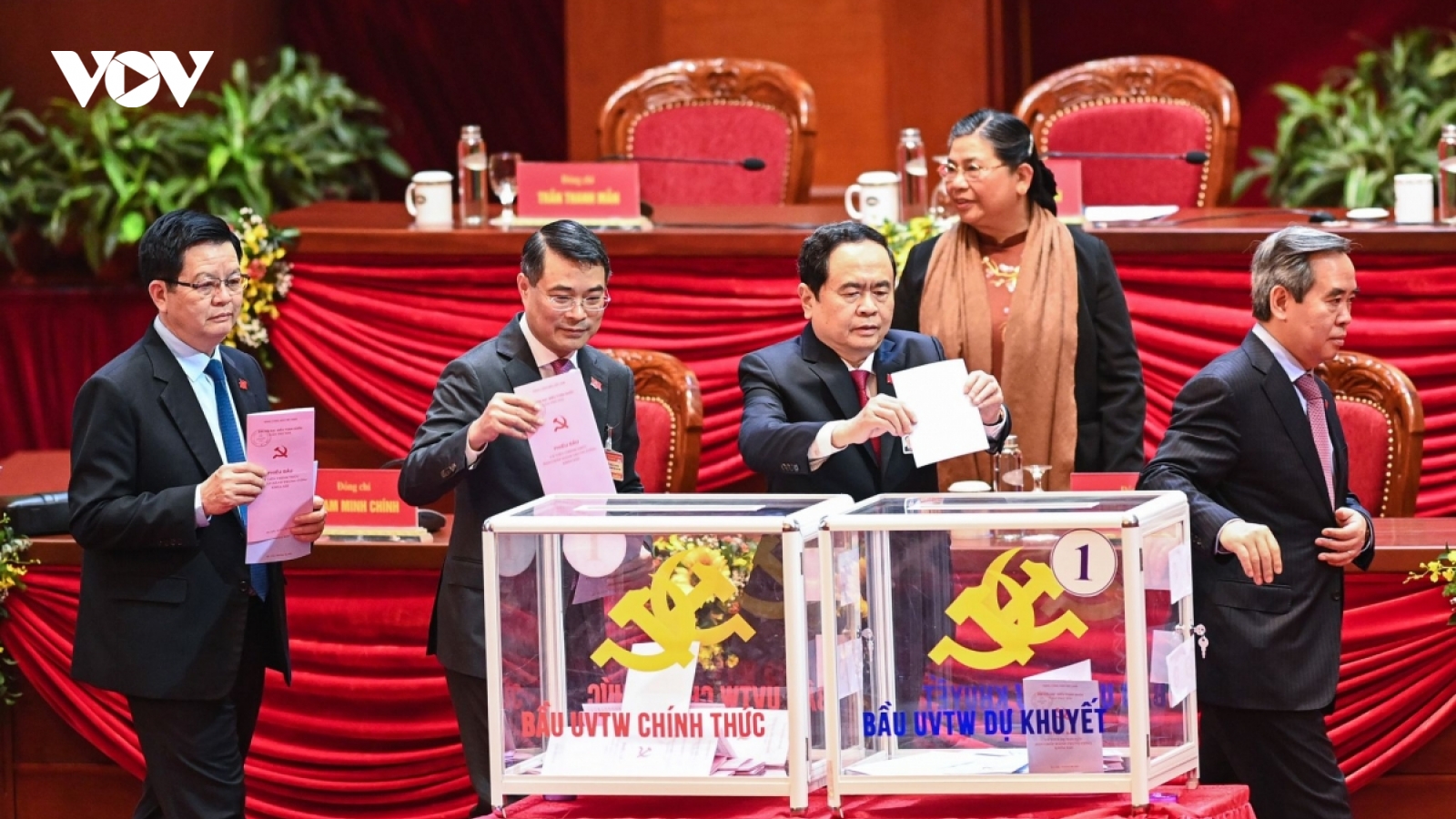 Người dân đặt niềm tin vào Ban chấp hành Trung ương Đảng khóa XIII