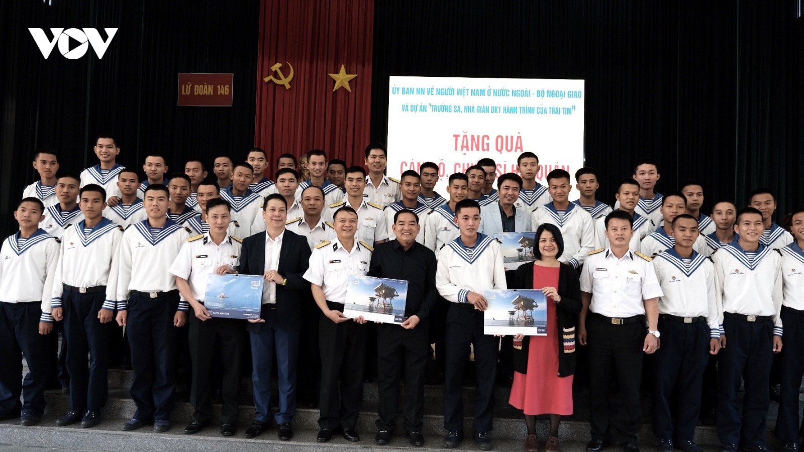 Dự án Trường Sa cấp hàng trăm suất học bổng cho con em chiến sỹ