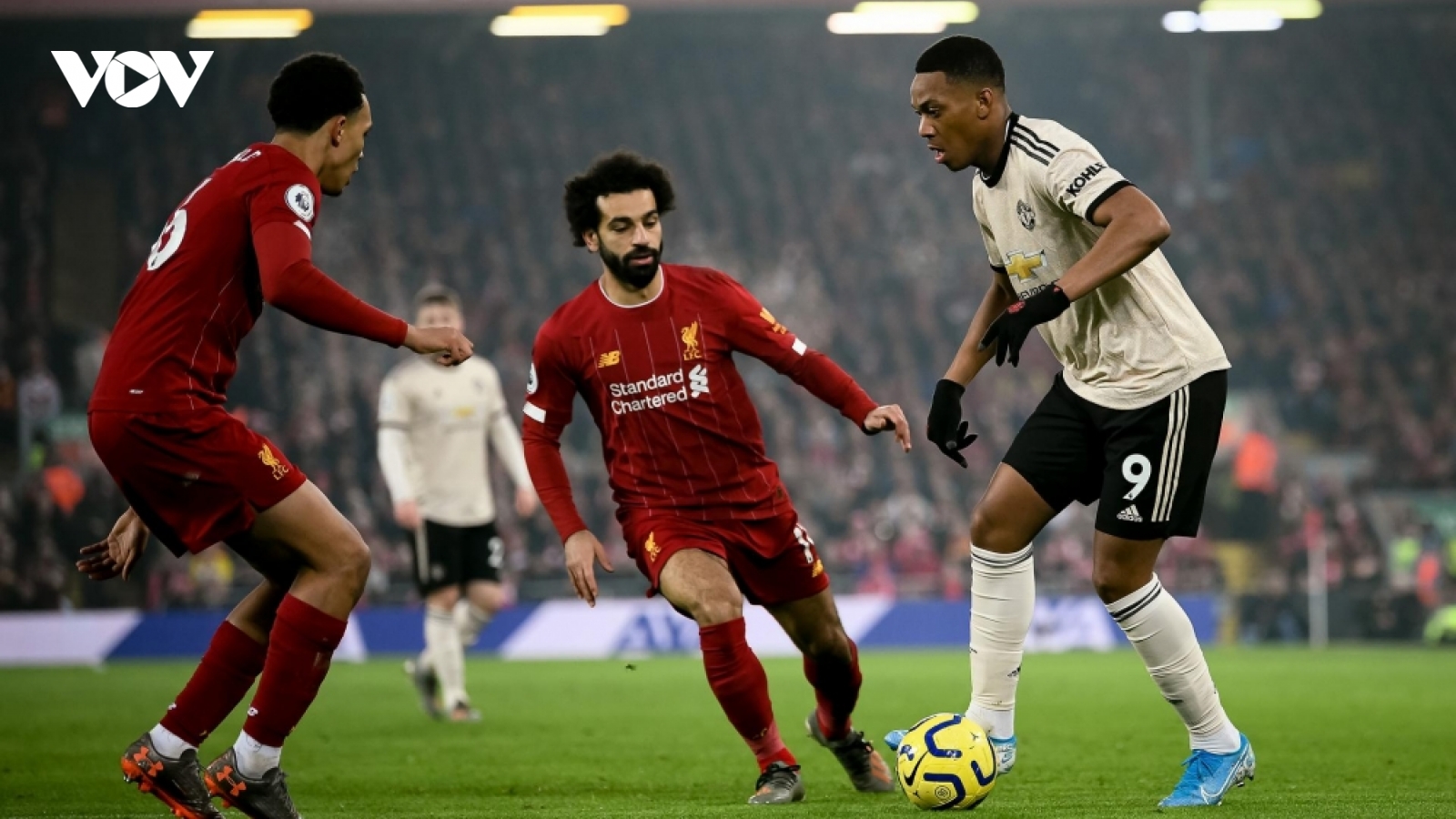 Lịch thi đấu bóng đá hôm nay (17/1/2021): Rực lửa derby nước Anh 