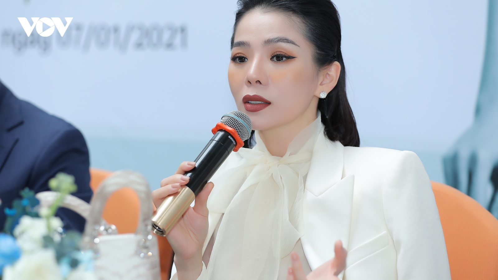 Lệ Quyên: "Ai yêu nghệ sĩ cũng khổ và thiệt thòi, nhất là yêu nghệ sĩ lớn"