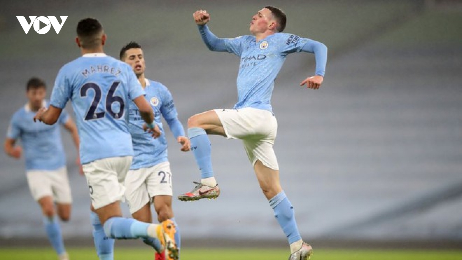 Thắng nhẹ Brighton, Man City vào top 3 Ngoại hạng Anh