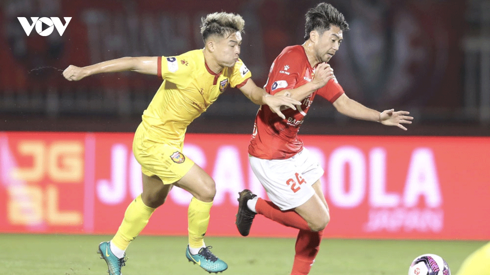Sau vòng 2 V-League 2021: Lại “nóng” công tác trọng tài