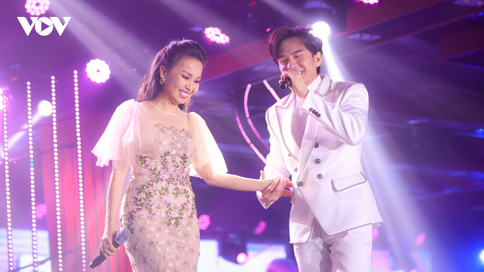 Đan Trường cảm ơn Cẩm Ly vì đã làm "người tình âm nhạc" suốt 25 năm