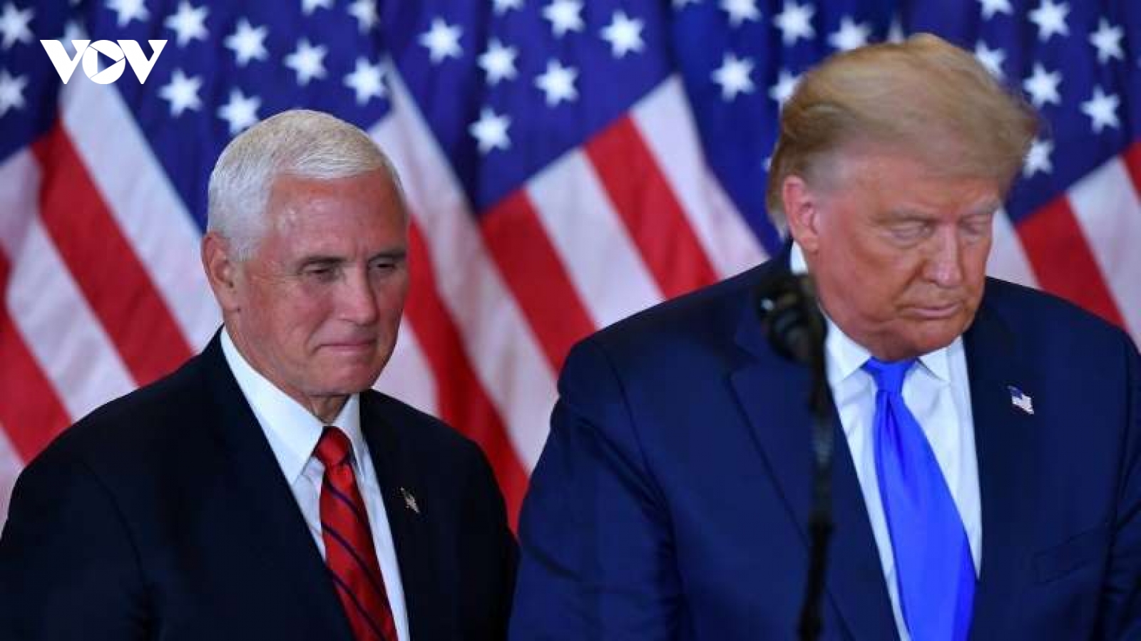 Mike Pence - Từ cánh tay phải trung thành tới kẻ thù số 1 của “thế giới Trump”