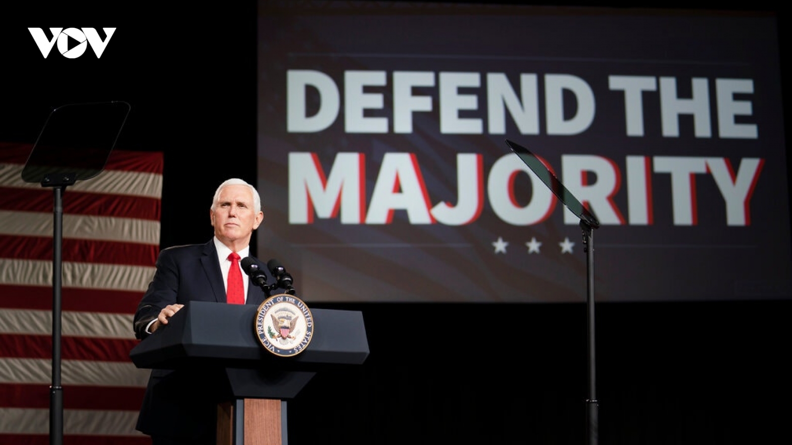 Phó Tổng thống Mike Pence đau đầu "giải bài toán" lòng trung thành với Trump