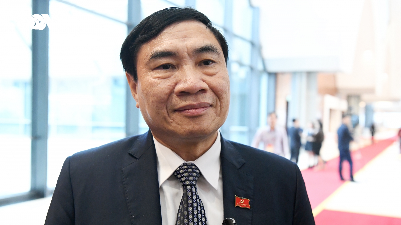 Nâng cao thu nhập chính đáng cho công chức là giải pháp phòng chống tham nhũng?