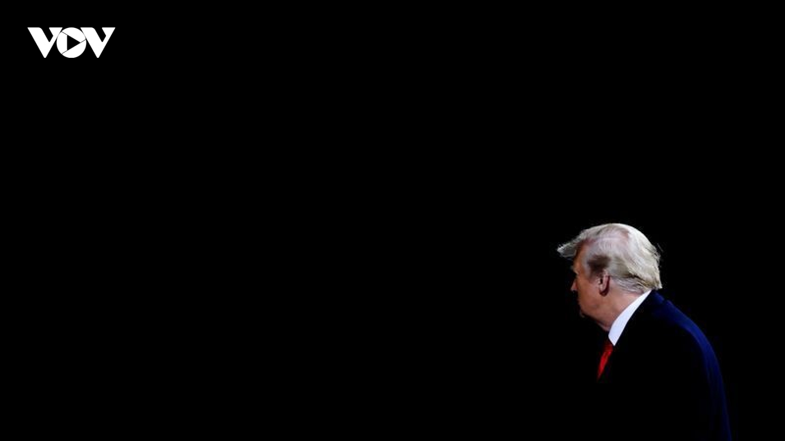 Tổng thống Trump sẽ không từ chức trước sức ép luận tội