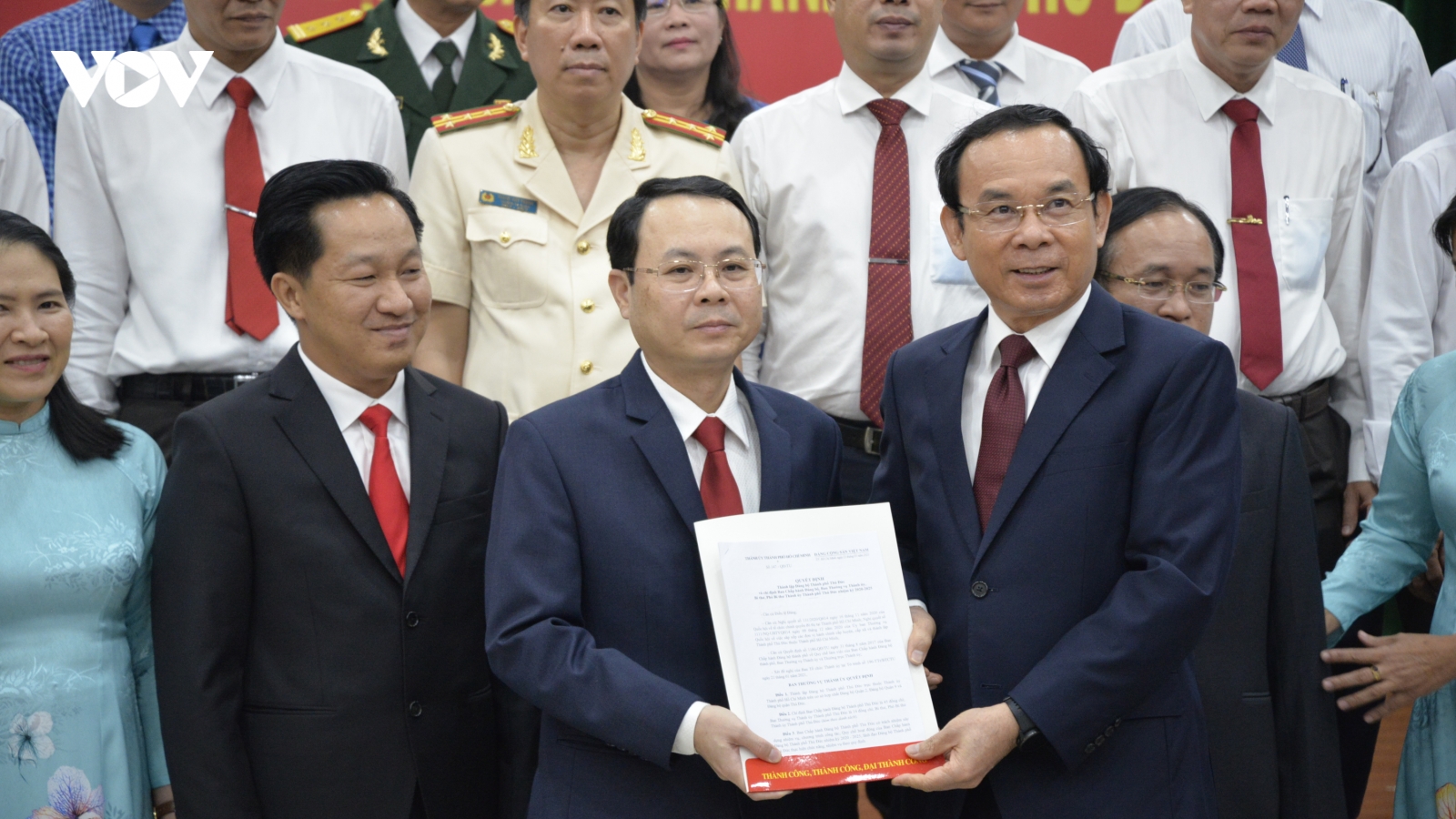 Bí thư Thành uỷ TPHCM trao quyết định cán bộ chủ chốt TP Thủ Đức