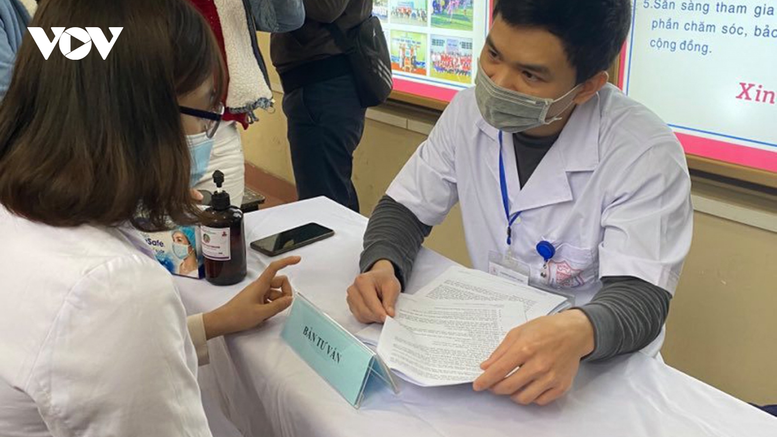 “Tôi tin tưởng vào vaccine COVID-19 của Việt Nam nên sẽ tham gia thử nghiệm”