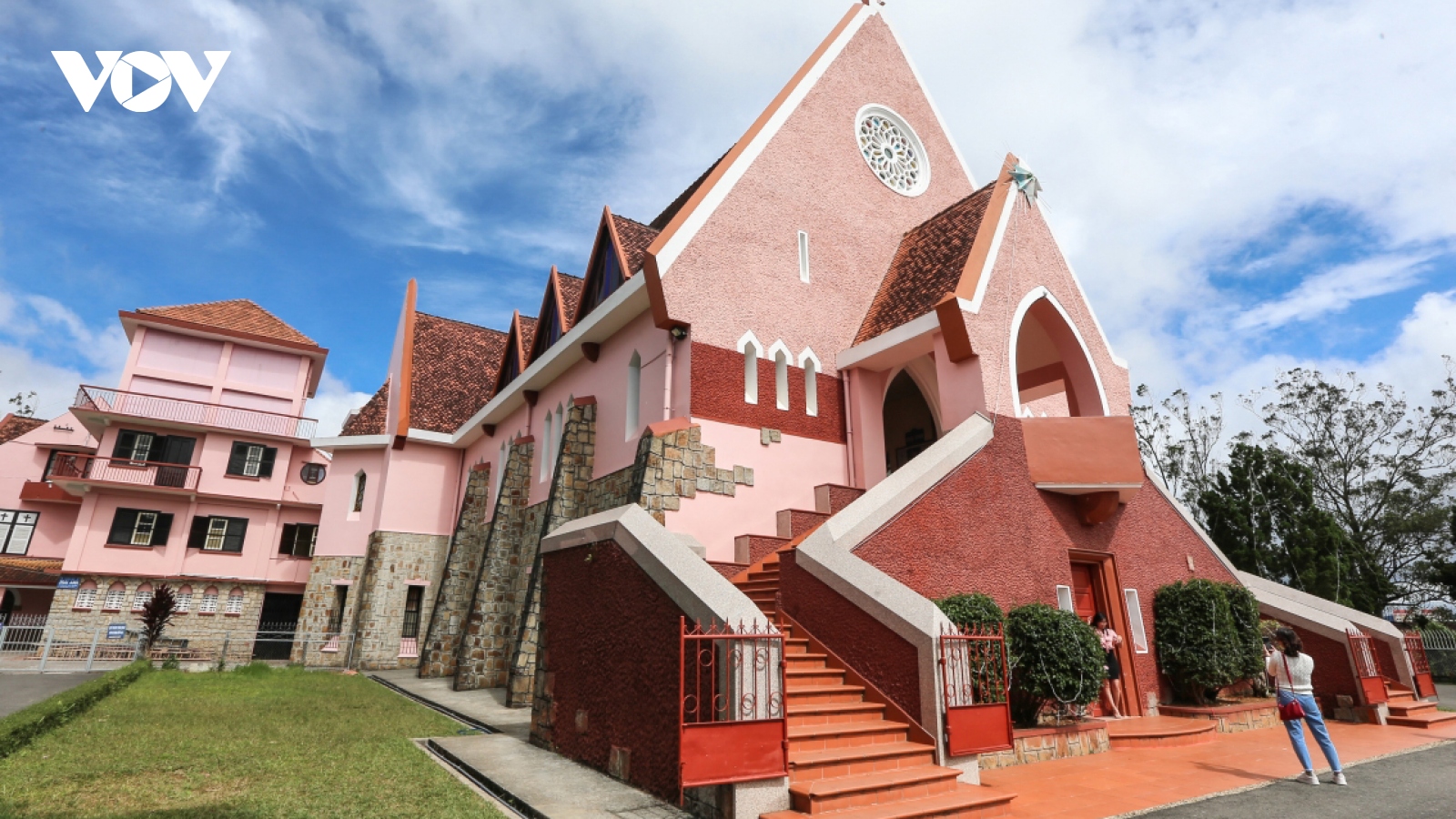 Visiting old pink Catholic church in Da Lat city