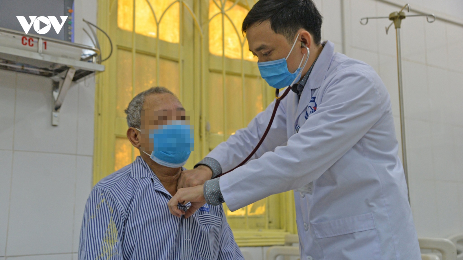Bỏ chục triệu mua thuốc kiểm soát đường huyết cấp tốc, người bệnh nhập viện cấp cứu
