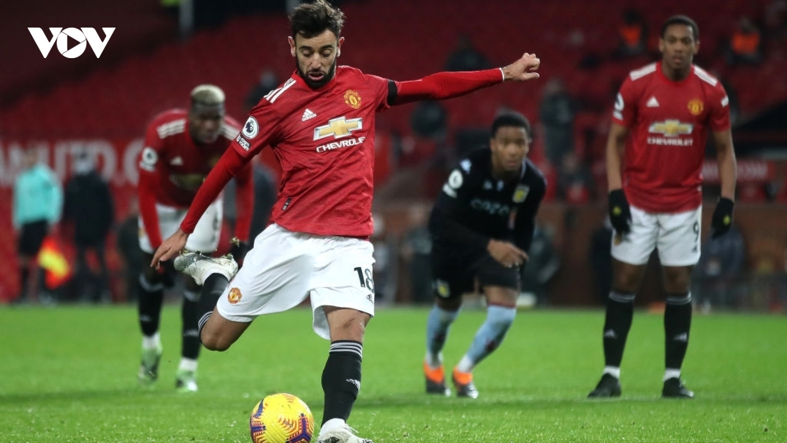 Bruno Fernandes đau "điếng người" trước phát biểu của HLV Mourinho
